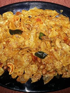 मका चिवडा (maka chivda recipe in marathi) रेसिपी चे मुख्य फोटो
