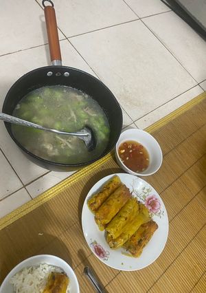 Hình của món Nem thịt dọn tủ.