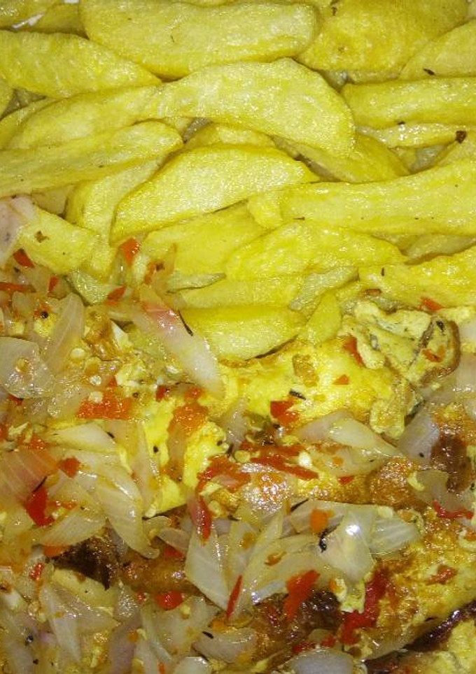 A picture of Chips with Soft Omelette.
