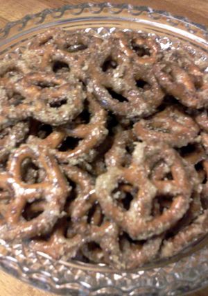 A picture of Candied Pretzels.