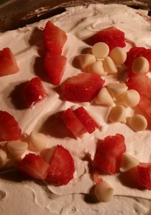 A picture of White Chocolate Strawberry Cake.