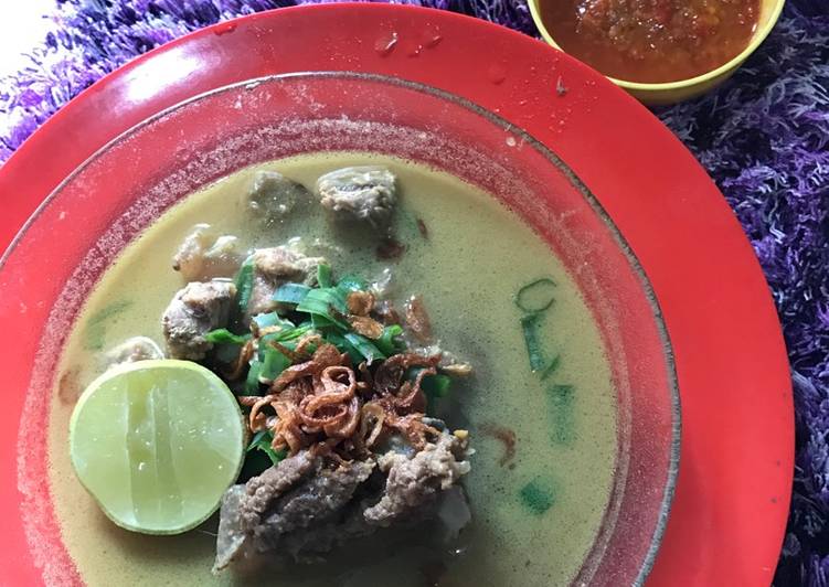 Soto kuning khas bogor