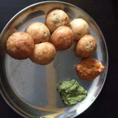 A picture of Savoury Unniappams..