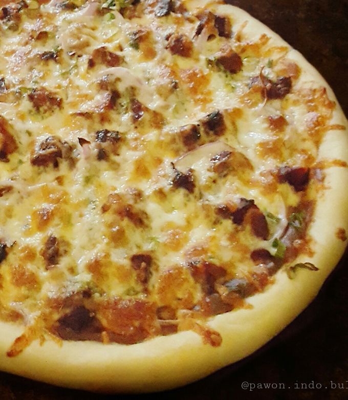 https://img-global.cpcdn.com/recipes/4754a411ffade515/680x781cq80/chicken-satay-pizza-recipe-main-photo.jpg
