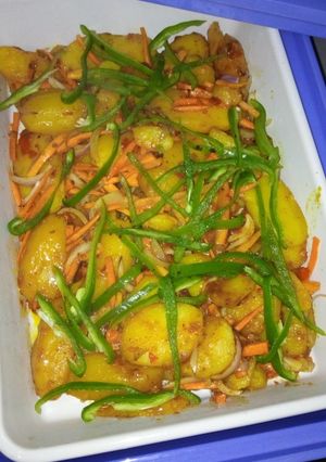 A picture of Curry potatoes.