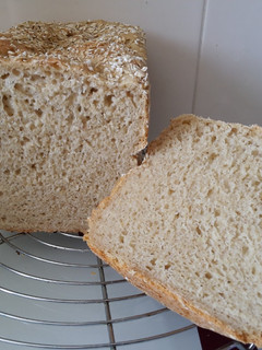 Una foto de Pan con avena (en panificadora)
