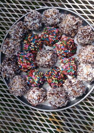 A picture of Marshmallow Truffles.