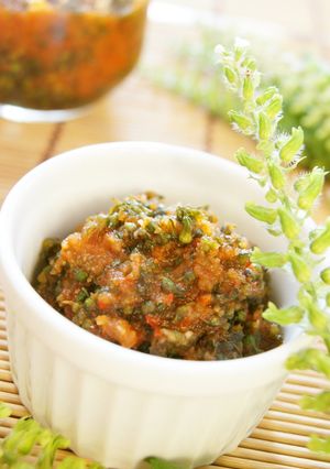 A picture of Shiso Seed Kimchi.