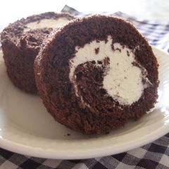 Moist Cocoa Roll Cake A picture of Moist Cocoa Roll Cake.