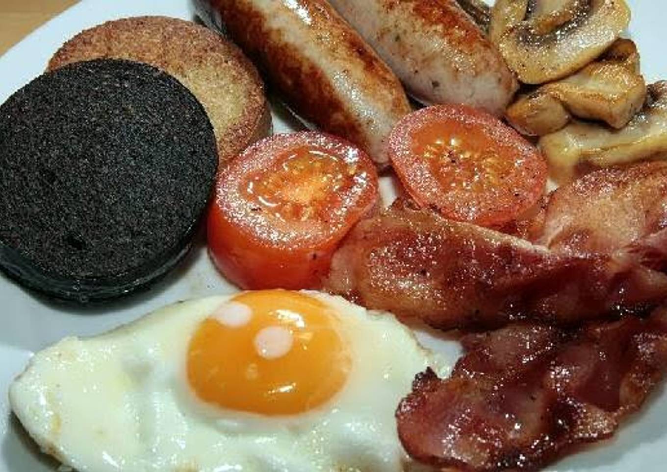 Recipe of Award-winning Vickys Scottish Black Pudding (Blood Sausage)
