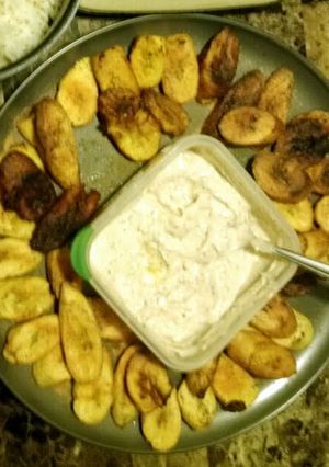 A picture of Puerto Rican fried plantains.