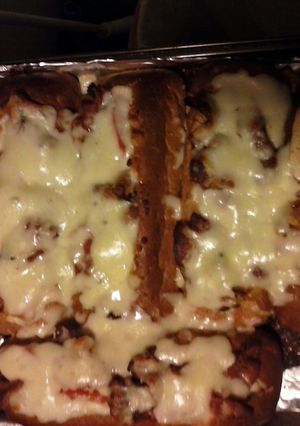 A picture of chicken and bacon poor boy sandwiche.
