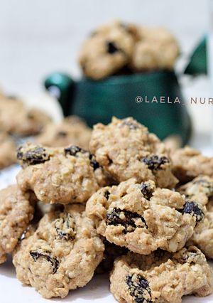 Foto resep Crunchy oatmeal raisin cookies