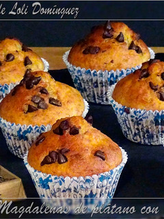 Una foto de Magdalenas de plátano con chocolate