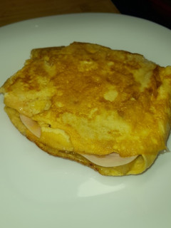 Una foto de Sándwich de tortilla