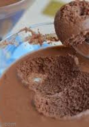 Una foto de Mousse de chocolate muy fácil