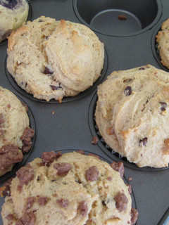 A picture of Chocochip Peanut Butter Muffins.