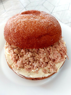 Una foto de Panquemao (toña) con relleno salado