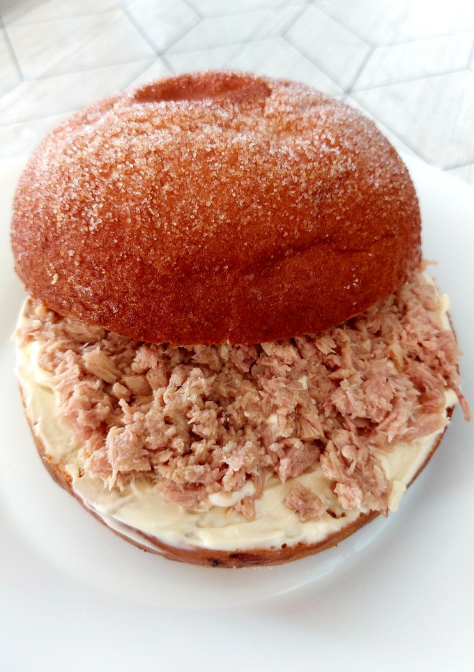 Una foto de Panquemao (toña) con relleno salado