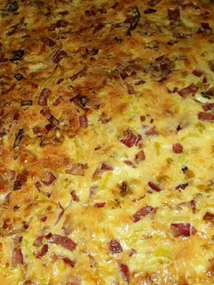 Una foto de Quiche de bacon, queso y puerro
