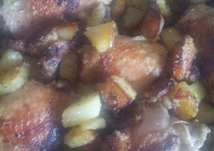 Steps to Prepare Quick Pan fried chicken and garlic potatoes