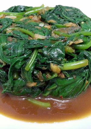 A picture of Stir Fry Yam Leaf.