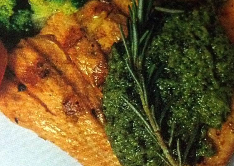 Recipe of Speedy Salmon with Cilantro Pesto