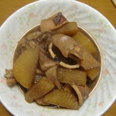 A picture of Simmered Daikon Radish with Squid Made in the Pressure Cooker in 10 Minutes.