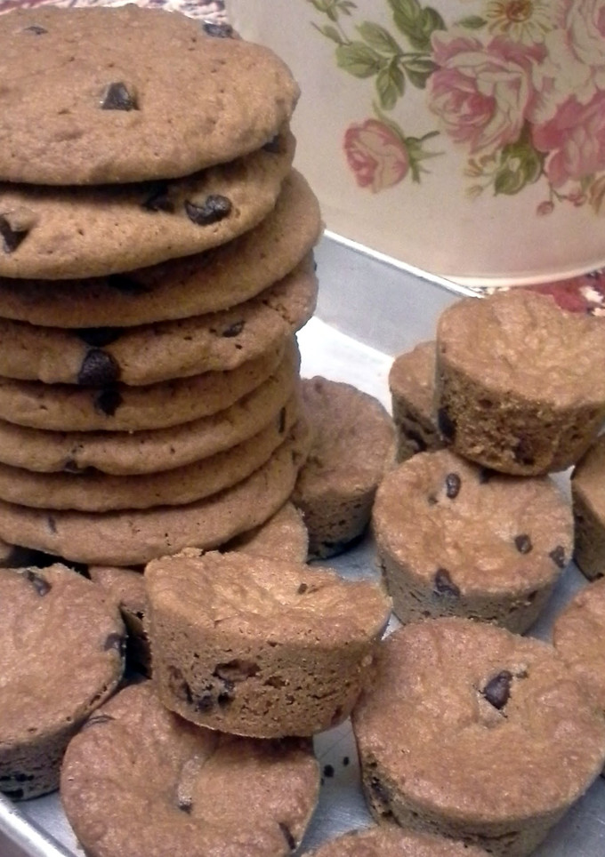 A picture of Soft Super Chocolaty Cookies.