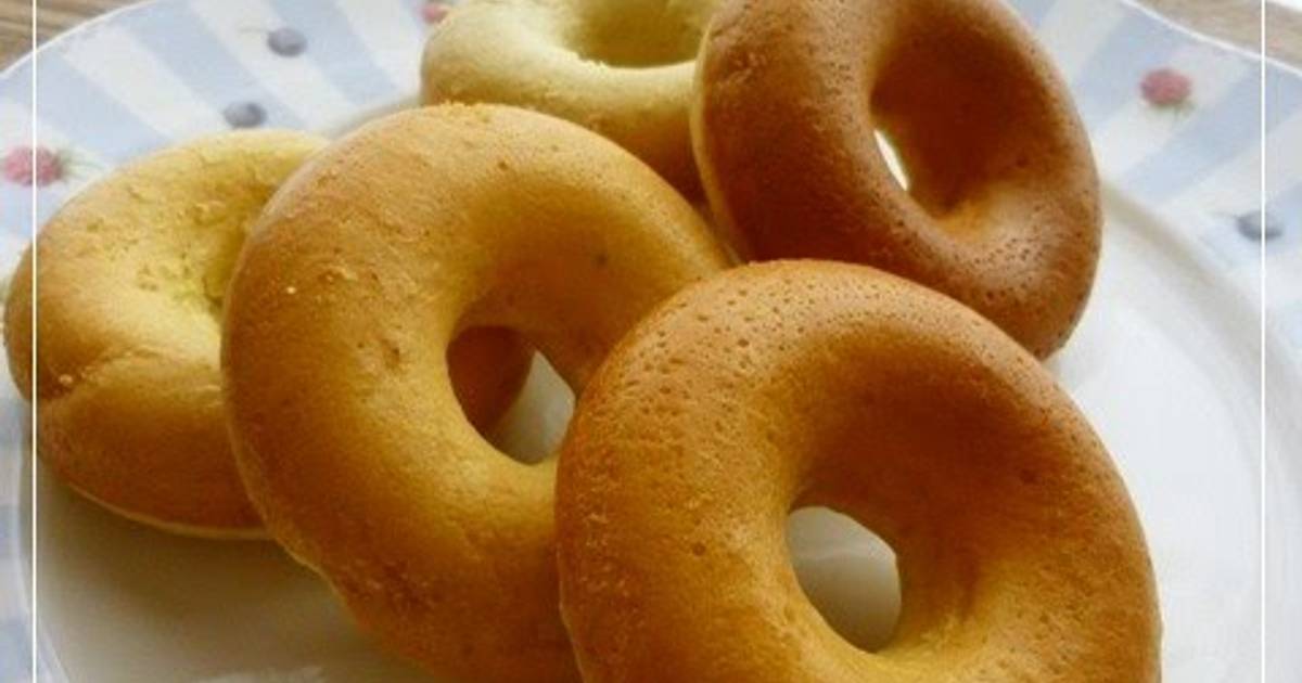 Baked Donuts Made with Rice Flour & Bananas Recipe by cookpad.japan