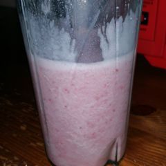 A picture of Cherry Vanilla Almond Protein Smoothie.