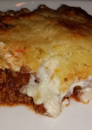A picture of Zesty Italian Crescent Casserole.