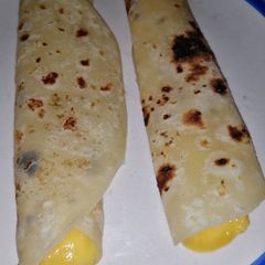 A picture of Cheese roll.
