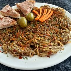 A picture of Shoestring potato cake.