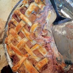 A picture of Strawberry Cream-cheese Pie.
