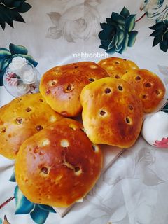 عکسی از دستور نان شیرین کشمشی 😍