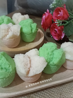 Foto resep Kue Mangkok / Apem Mekar Tepung Beras (tape)