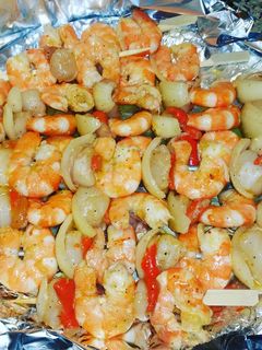 Une photo de Brochettes de crevettes et noix de st Jacques marinées