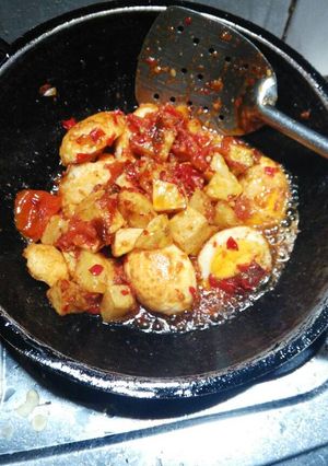 Foto resep Balado kentang+ telur sederhana