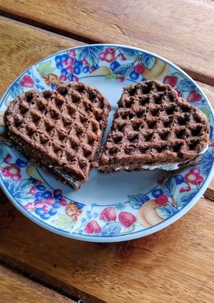 Una foto de Wafles nutritivos de avena y cacao