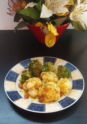 Una foto de Brócoli y coliflor al curry