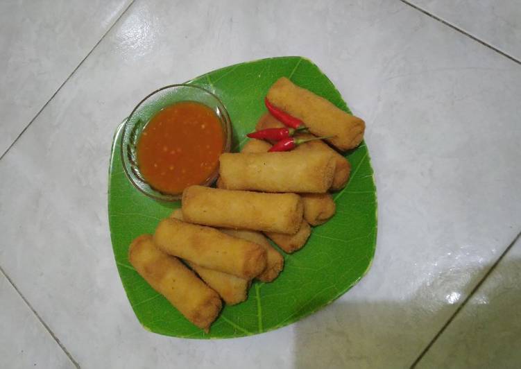 Risoles isian ayam dan sayur