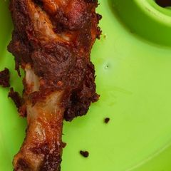 A picture of Chicken leg fry.