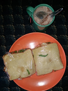 A picture of Sliced Bread Sandwich.