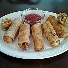 A picture of Barbeque Chicken Egg rolls.