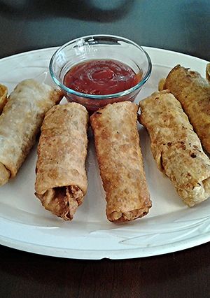 A picture of Barbeque Chicken Egg rolls.