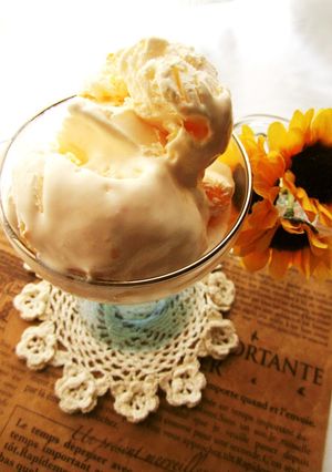 A picture of Condensed Milk Ice Cream with Canned Fruit.