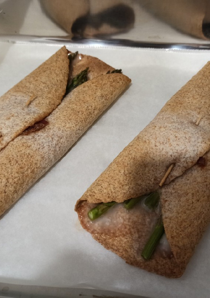 Una foto de Rolls de espárragos