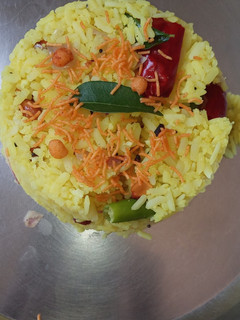 எலுமிச்சை அவுல் உப்புமா (Elumichai aval upma recipe in tamil) செய்முறை முக்கிய புகைப்படம்