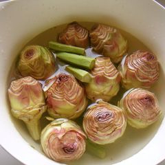 A picture of How To Prepare Artichokes.